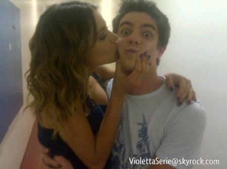 Martina (violetta) + facundo (maxi)